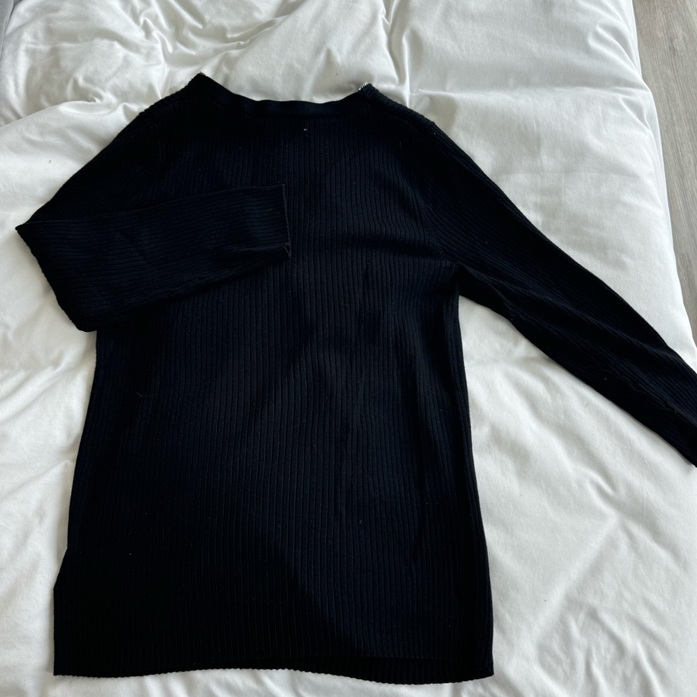 Express Sweater - Picture 2 of 2